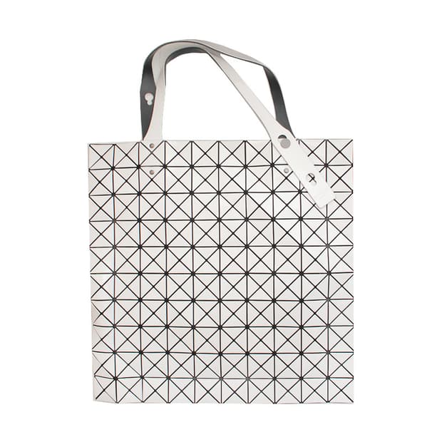 이세이 미야케 바오바오 화이트 토트백