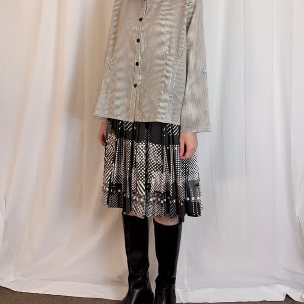 Ruffled Wire Neck Stripe Blouse – Grey