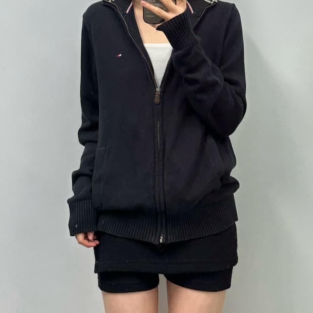 타미힐피거 블랙 가디건 니트 집업