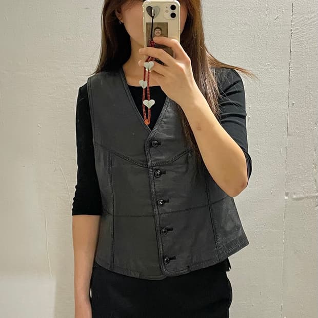 VTG stitch leather vest