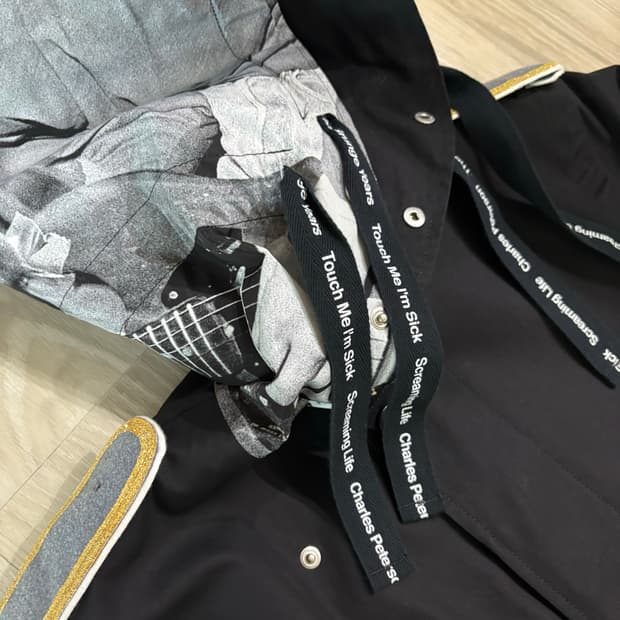 솔로이스트 19ss 커트코베인 롱코트