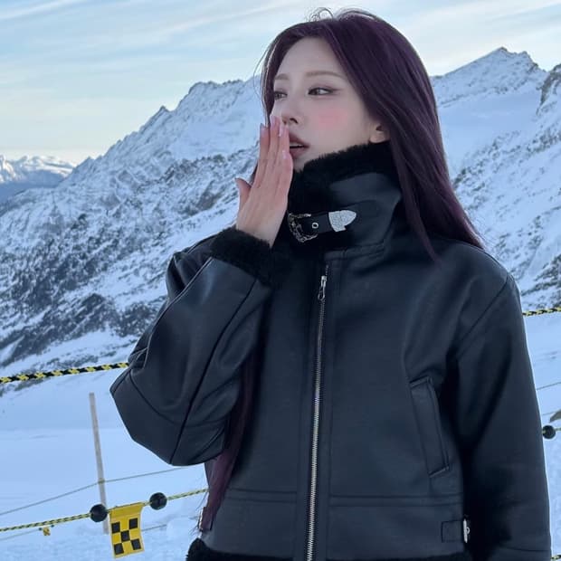 뮨 Myuun 무스탕 블랙