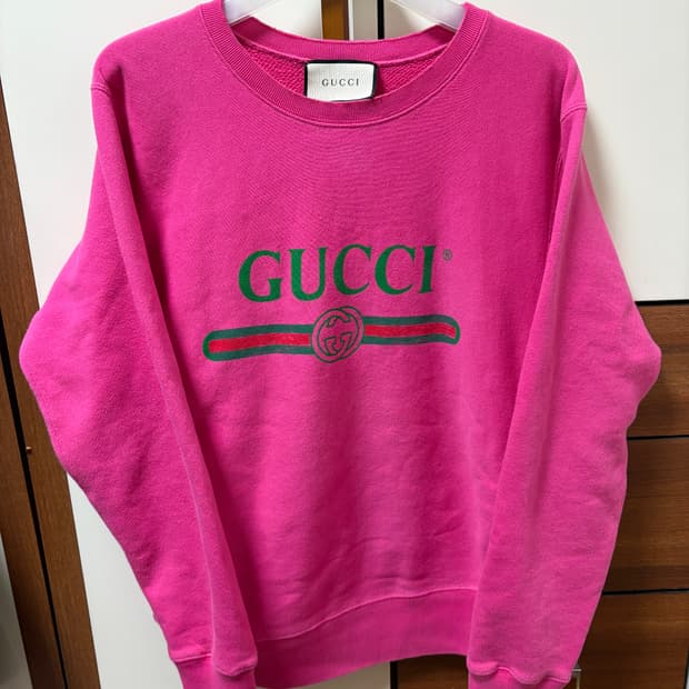 구찌 빈티지 띠로고 핑크 맨투맨 M