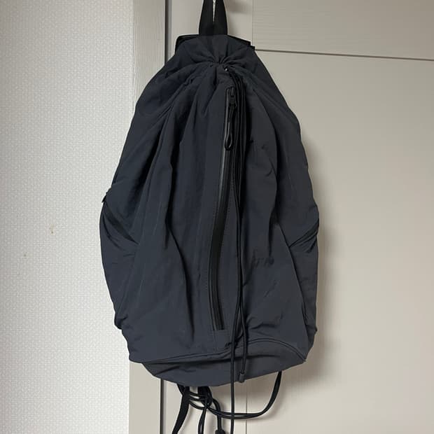 해칭룸 나일론 백팩