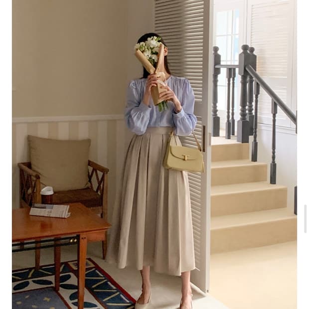 미사용)아뜨랑스)벨라 플레어 주름 롱스커트 (연베이지)