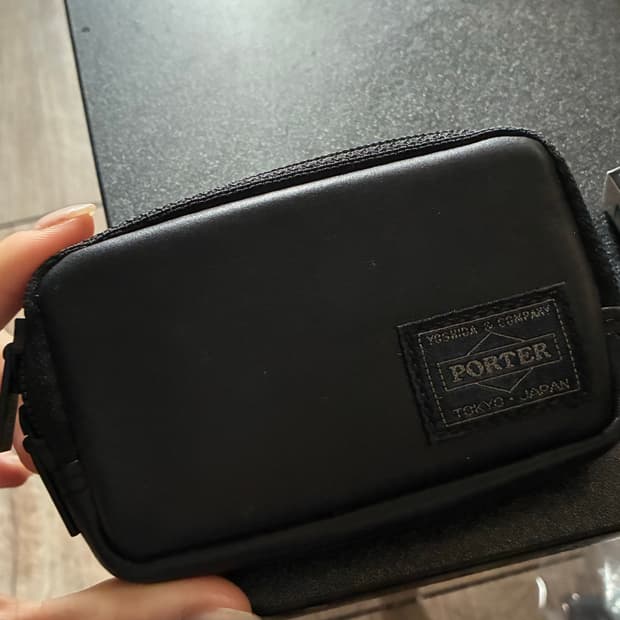 요시다포터 알루프 동전지갑 팝니다.