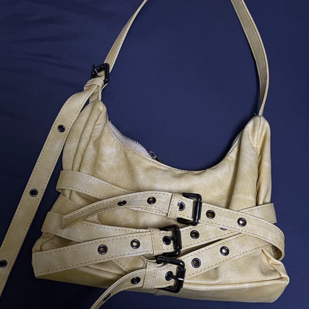 세이모온도 벨트백 옐로우