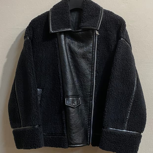 스튜디오 톰보이 시어링 무스탕 자켓