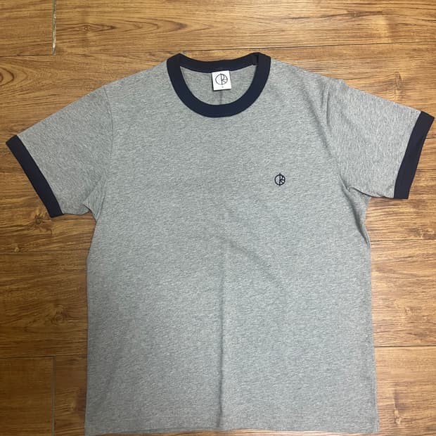 폴랄 스케이트 티셔츠