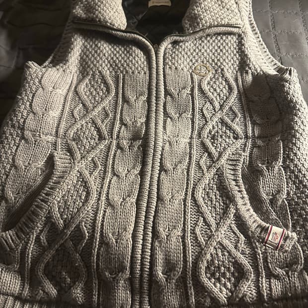 🚨몽클레어 니트 조끼베스트🚨