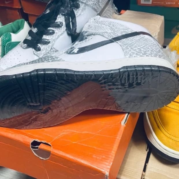 나이키 코즙 뱀피 덩크하이