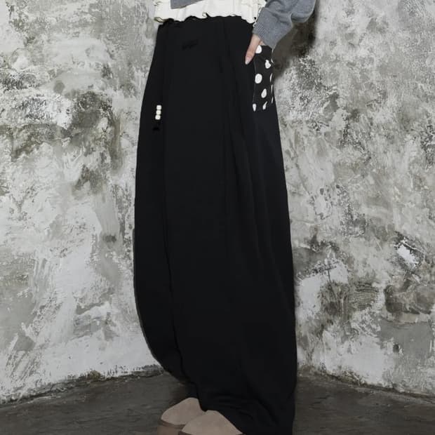 엑스톤즈우먼 도트 핀턱 스웻 벌룬 팬츠