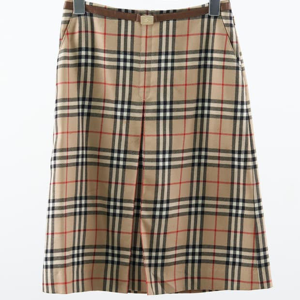 Burberry 블루라벨 노바체크 금장 미디 스커트