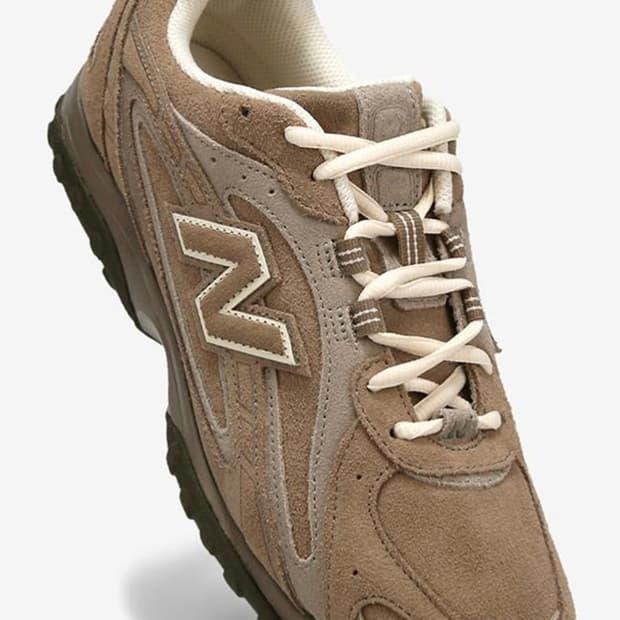 뉴발란스 U204LMMA (MUSHROOM) 250 사이즈 판매합니다.