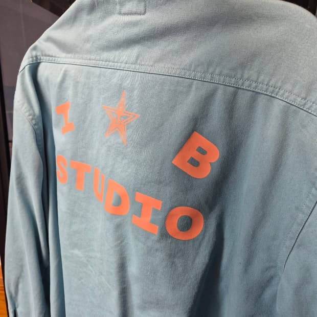 아이앱 스튜디오 x 오베이 볼드 셔츠 자켓 블루 