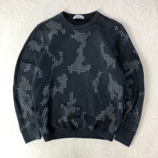 스톤아일랜드 체크 그리드 카모 맨투맨 