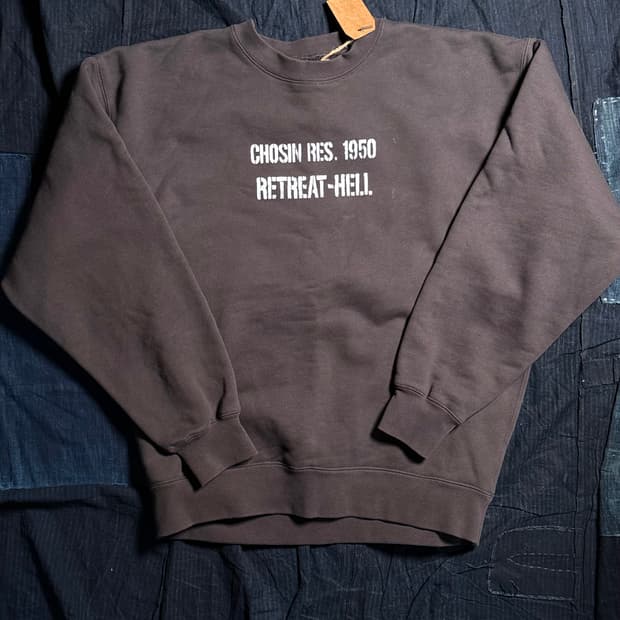 논스탁 리트리트 헬 스텐실 베이직 스웻셔츠 코리아 버전 빈티지 블랙 L