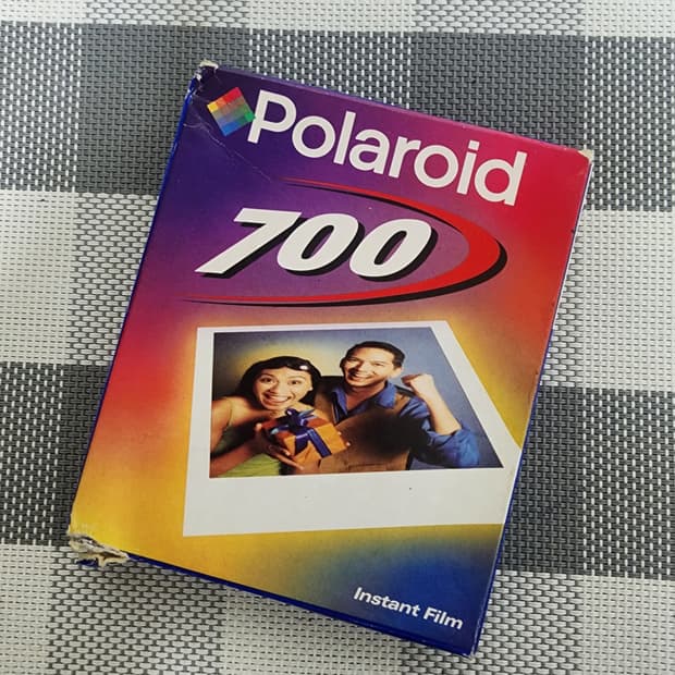 유통기한 지난 폴라로이드 700 필름 판매