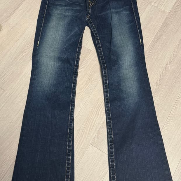 트루릴리전 빈티지 부츠컷 데님 청바지