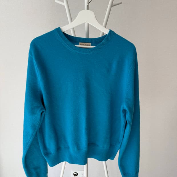 파사드패턴 캐시미어 라운드니트 오션블루 m사이즈