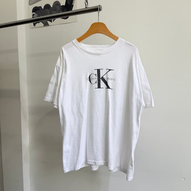 90's CALVIN KLEIN (Made in USA) 반팔티셔츠
