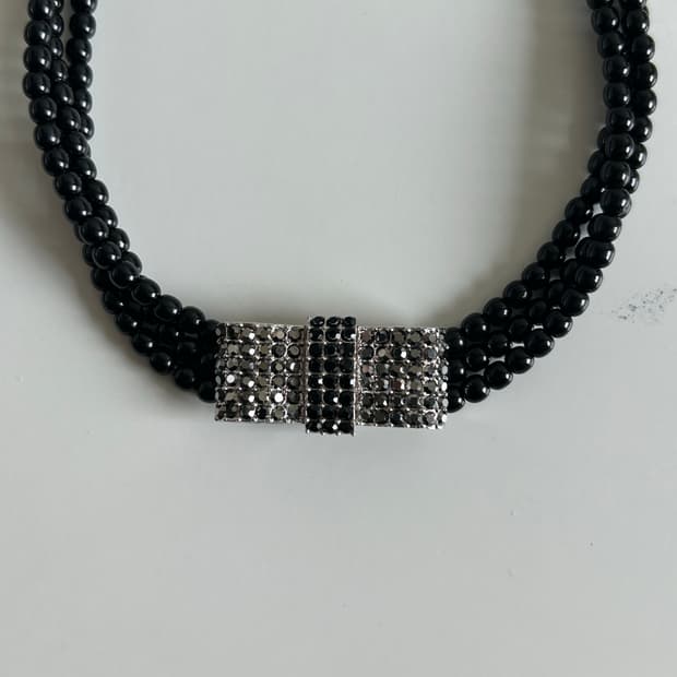 큐빅 리본 초커