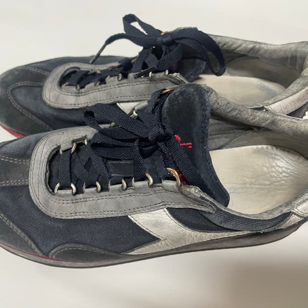 Diadora 1975 해리티지 스니커즈 255mm