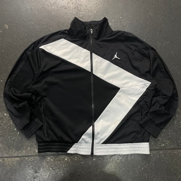 105-110 조던 바람막이 