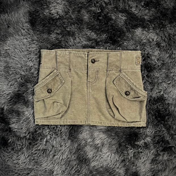 Ghost of Harlem 베이지 카고 숏스커트