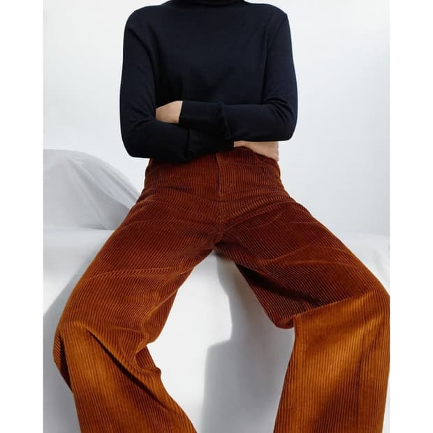 코스 COS 코듀로이 트라우저