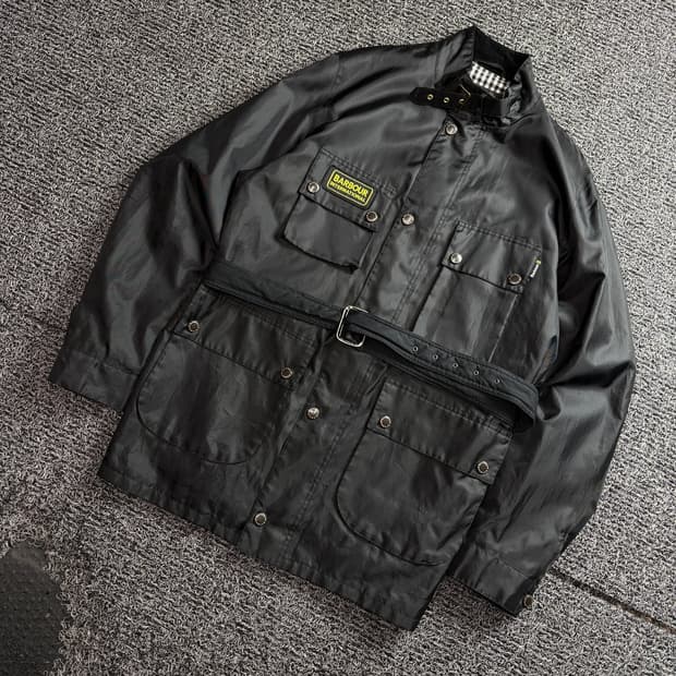 바버 인터네셔널 A7 왁스 자켓 블랙 4212
