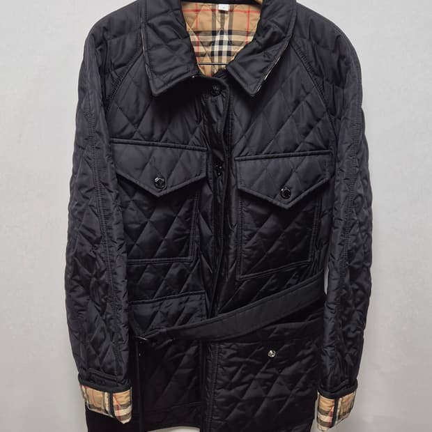 정품 버버리 다이아몬드 퀄팅 필드자켓