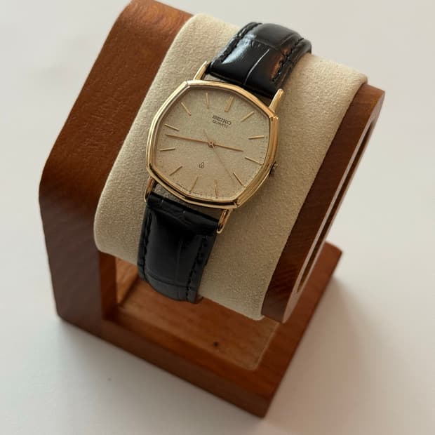 세이코 Seiko 쿼츠 스퀘어 샴페인 골드