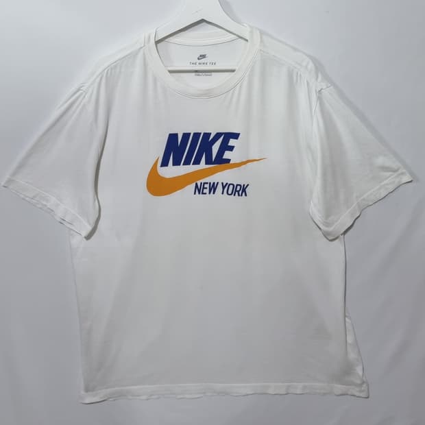 XXL ) 나이키 화이트 빅스우시 반팔티