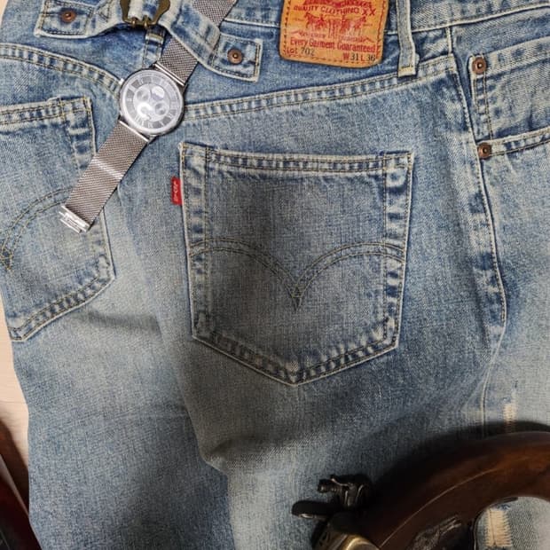 LEVIS 702 JAPAN J22 신치백 