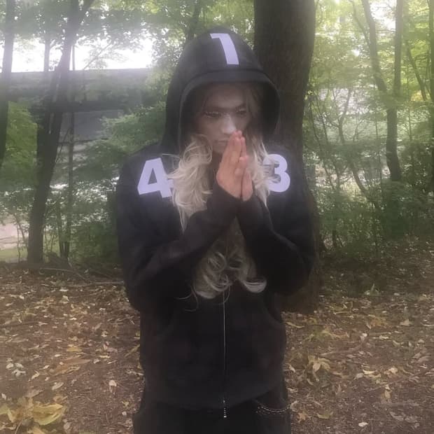 AKOL Holy hoodie 2size