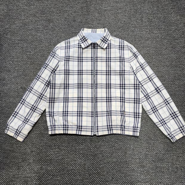 버버리 화이트 스카이블루 리버시블 노바체크 