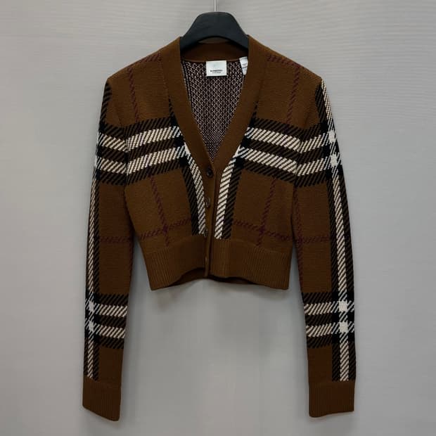 버버리 체크 울 자카드 크롭 카디건 ( 마른 44 )