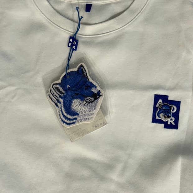 아더에러 메종키츠네 테트리스 폭스 새제품급 판매합니다