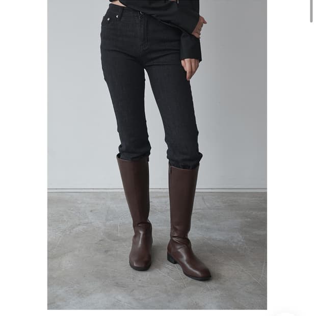 솔트앤초콜릿 스퀘어 토 베이직 롱부츠