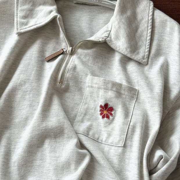 Cotton design zip pullover top