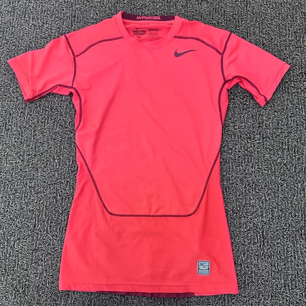NIKE 나이키 여성 기능성 반팔티셔츠 운동복 런닝복 M