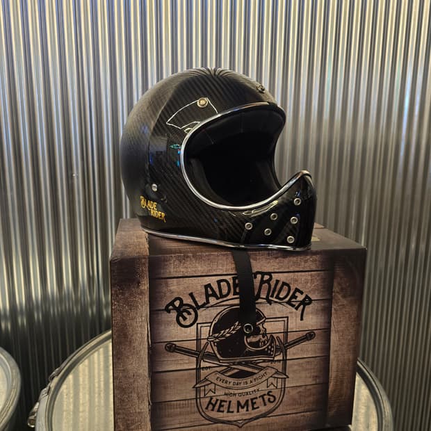 블레이드 라이더 카본 헬멧