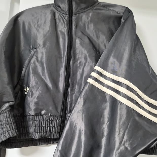 우먼 오리지널 뉴클래식 크롭 트랙탑 