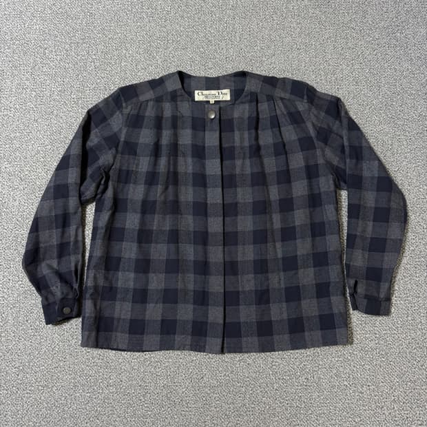 크리스찬 디올 블라우스