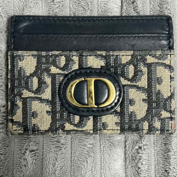 디올 오블리크 몽테인 카드지갑