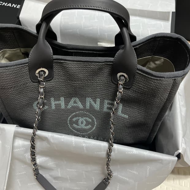 샤넬 도빌백 뉴미듐 사이즈 