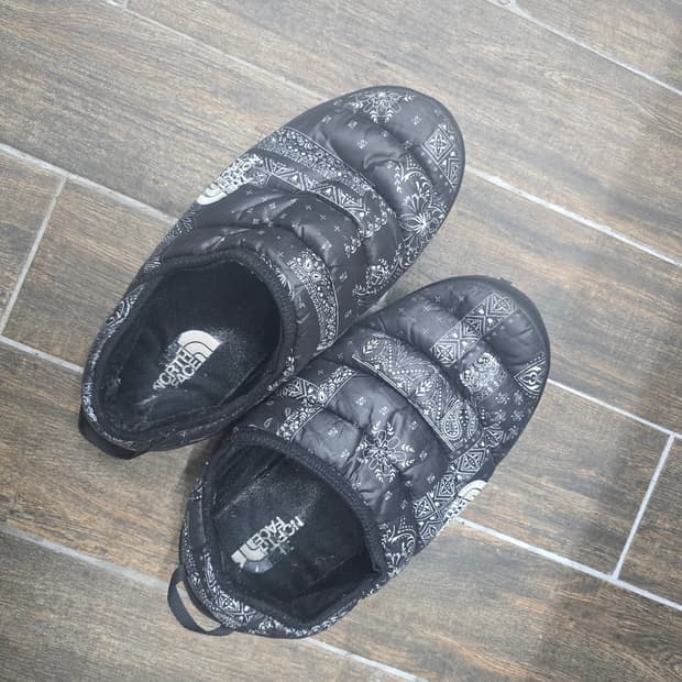 노스페이스 뮬 슬리퍼