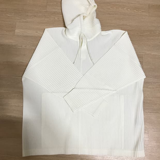 옴므플리세 후드탑