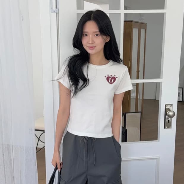 레터리 넘버 포인트 티셔츠 화이트